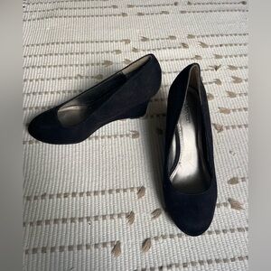 Dexter Women's Black Wedge Shoes